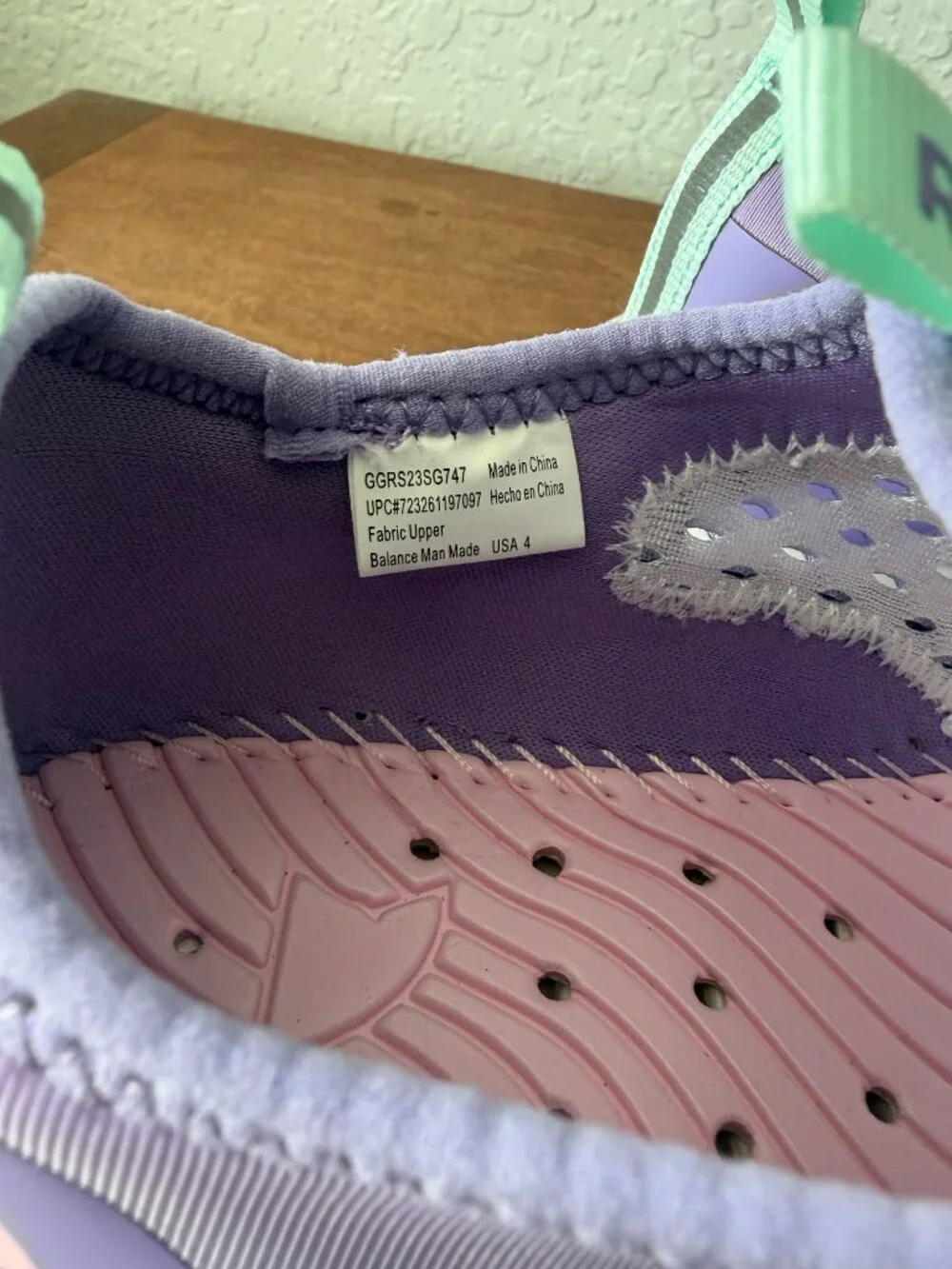 Rugged Shark Aqua Flo Water Shoes Girls Purple Slip-On Like New. (CT)